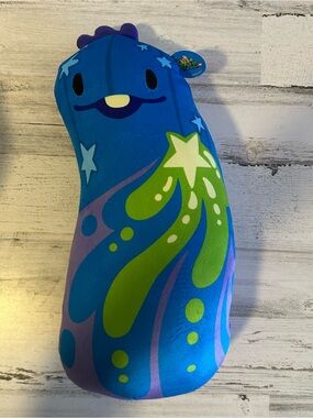 Cats vs Pickles Hugger Comet Hartley 2 #109 NEW